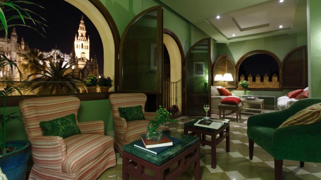 Suite Alcazar Seville Room photo