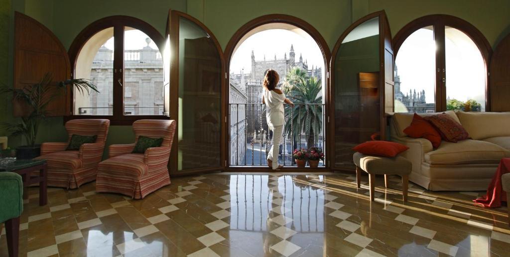 Suite Alcazar Seville Room photo