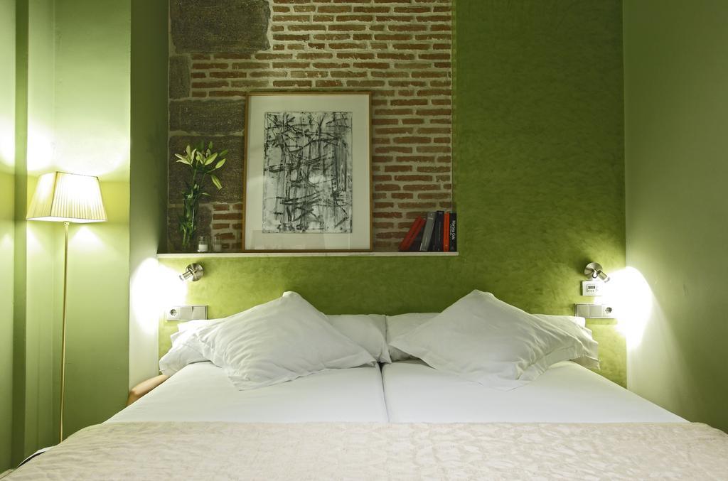 Suite Alcazar Seville Room photo