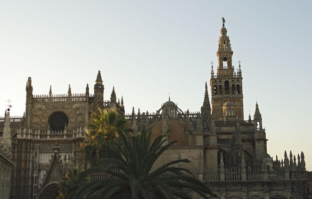 Suite Alcazar Seville Room photo